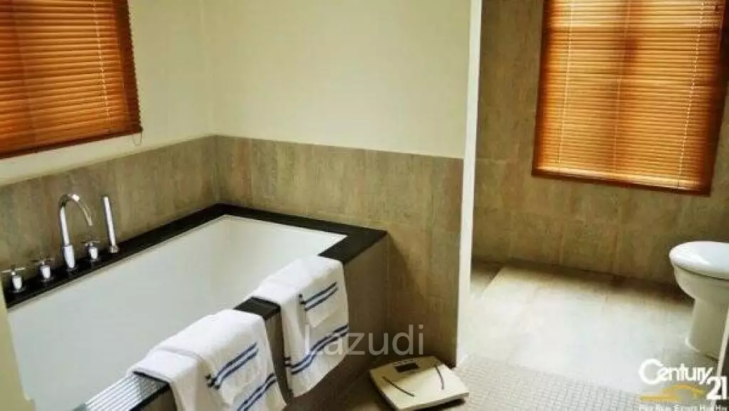 LUXURY 2 BED CONDOMINIUM FOR SALE