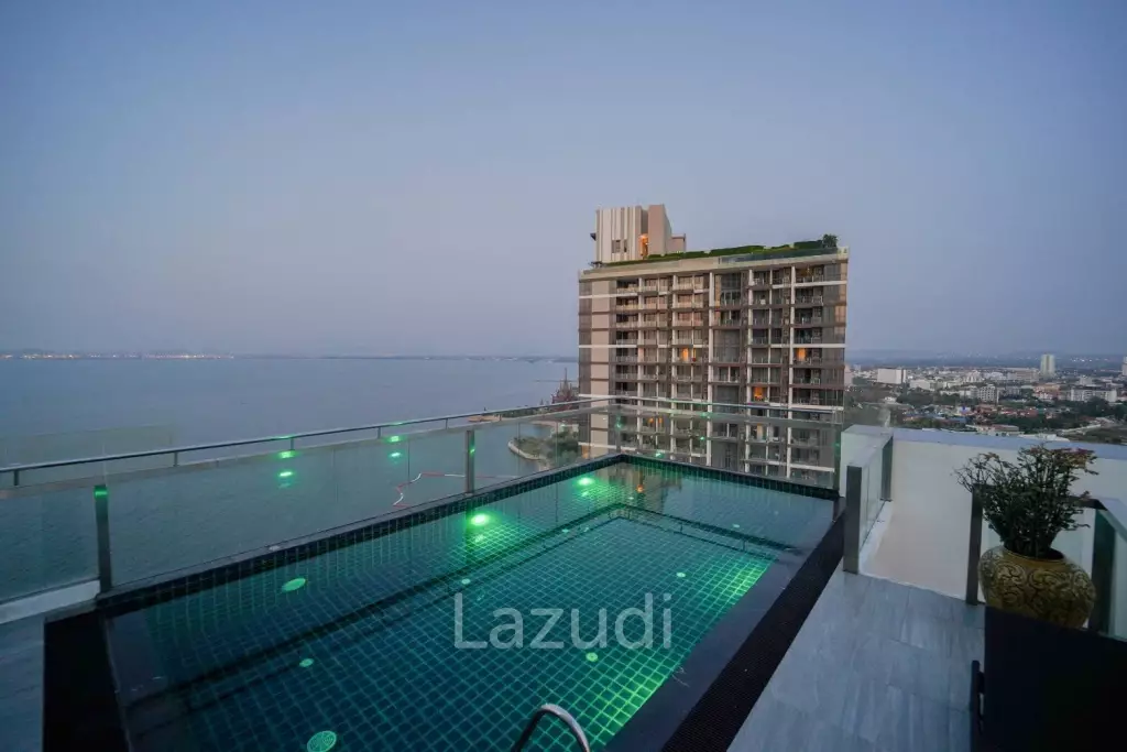 Executive Penthouse for Sale in The Palm