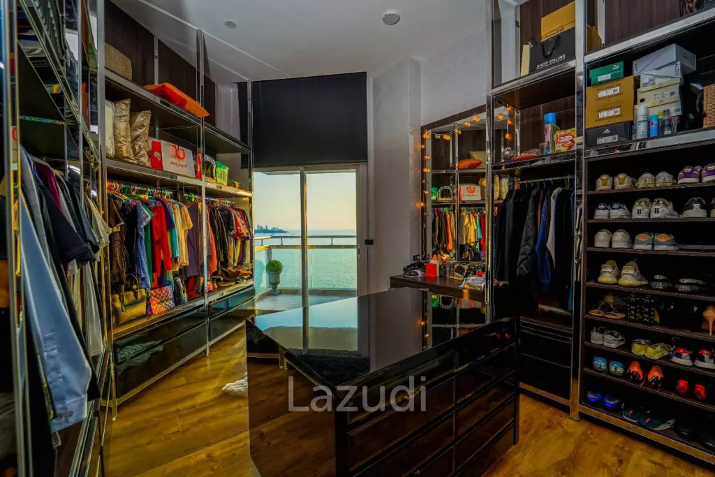 Executive Penthouse for Sale in The Palm