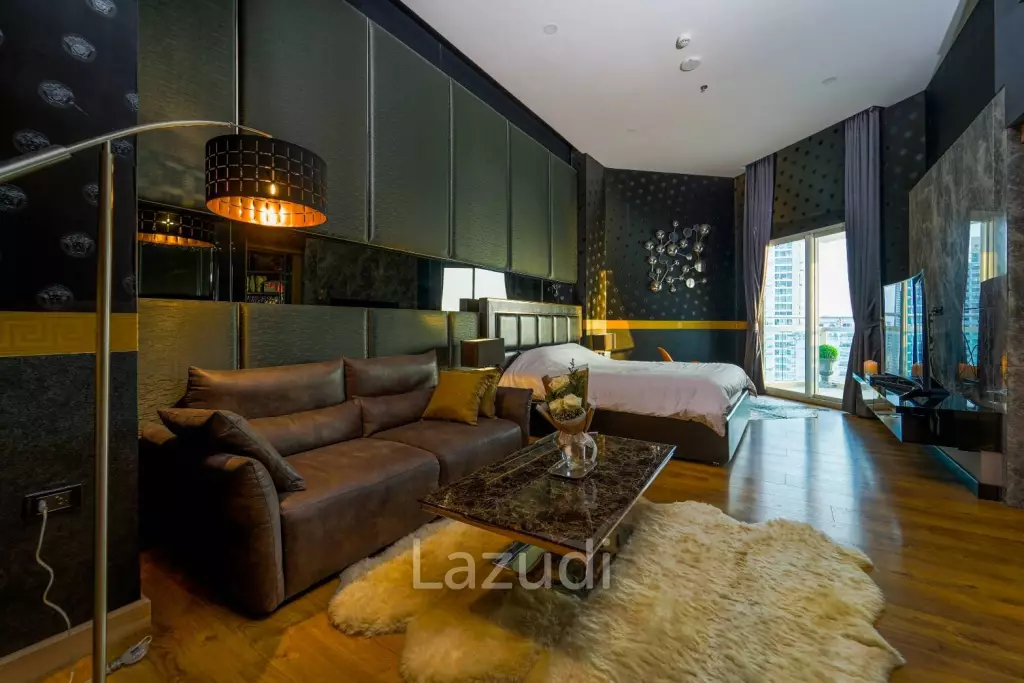 Executive Penthouse for Sale in The Palm