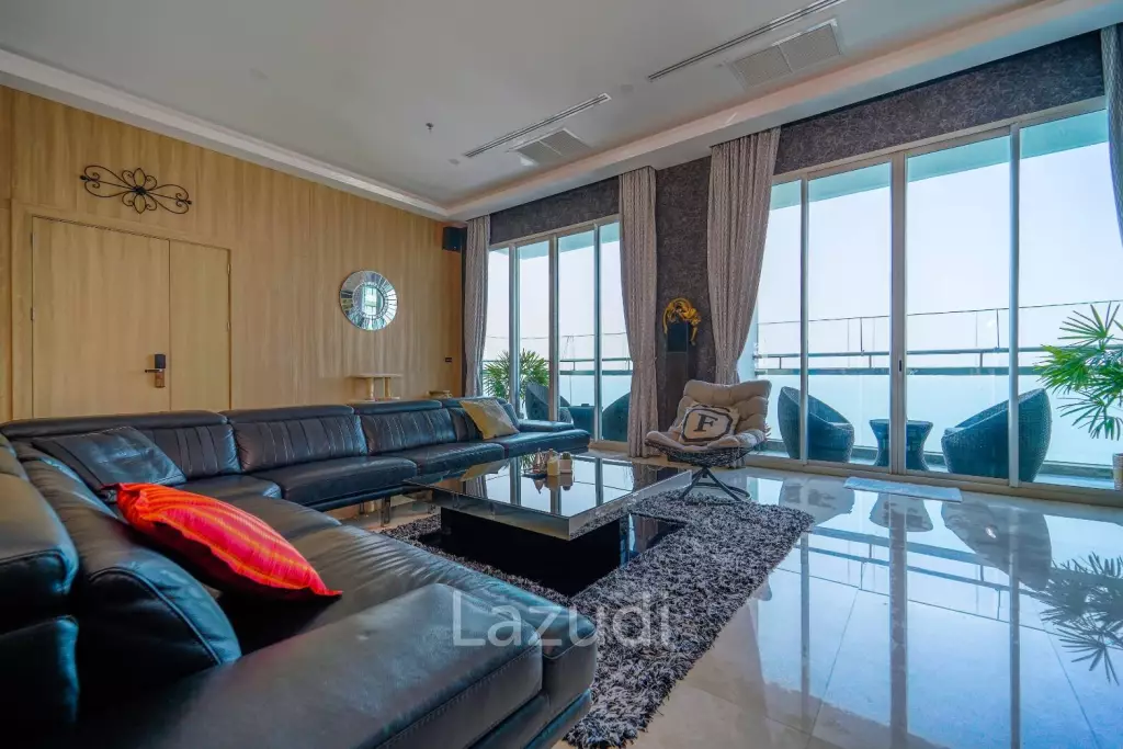 Executive Penthouse for Sale in The Palm