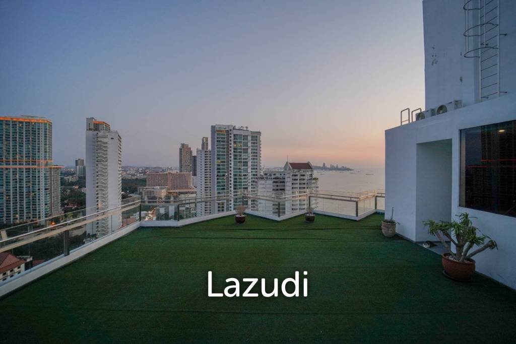Executive Penthouse for Sale in The Palm
