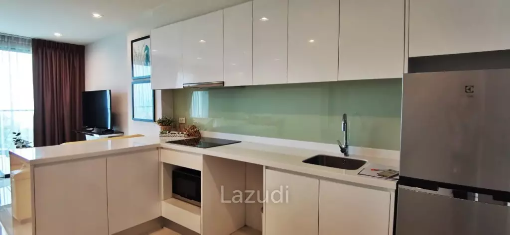 Panorama Views for Rent at De Amber Condo