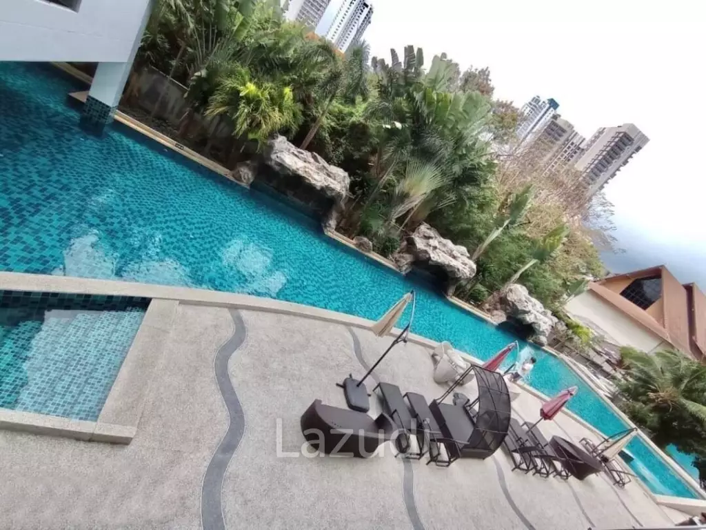 Beachfront Condo for Sale in Club Royal Naklua