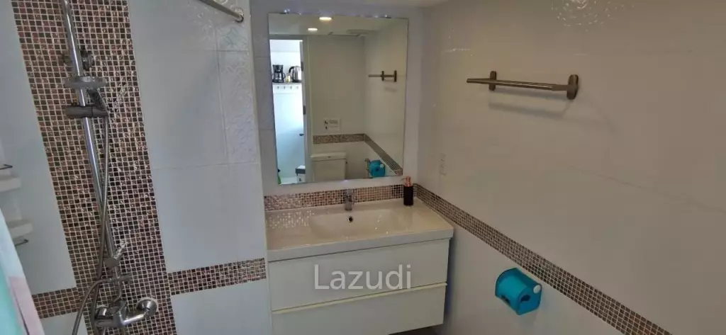 Pattaya Beach Studio Condo for Sale 