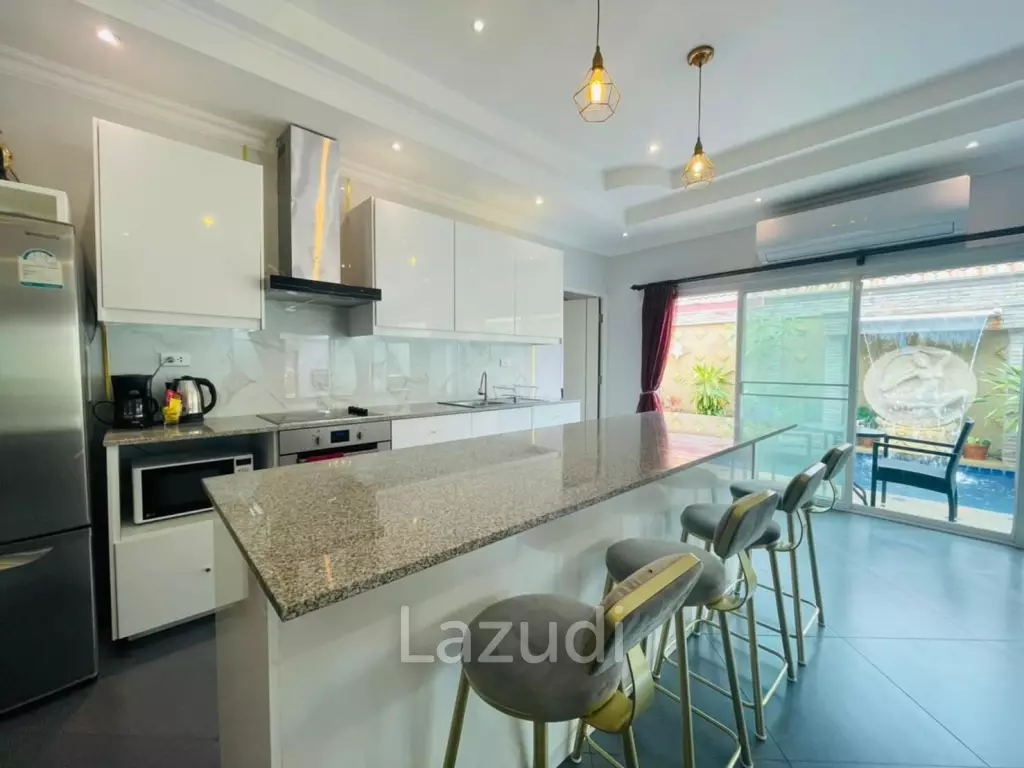 Modern Design Single House Pool Villa for Sale