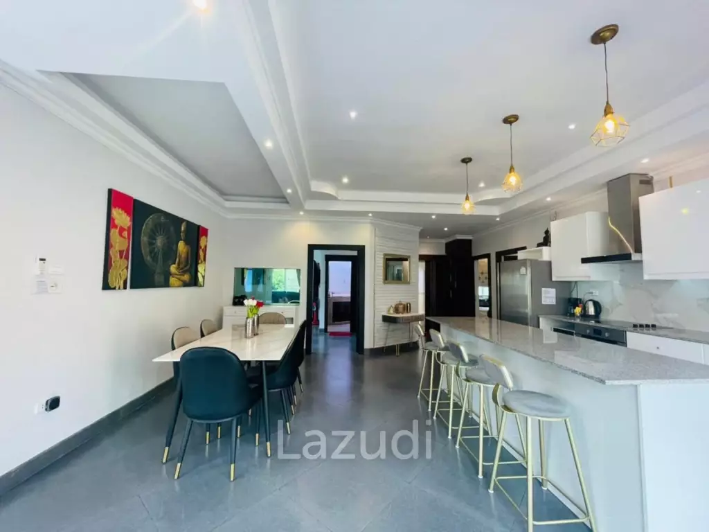Modern Design Single House Pool Villa for Sale