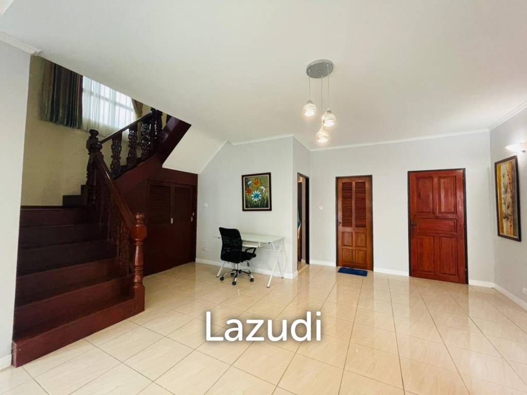 5 Bed Pattaya Pool Villa  for Sale