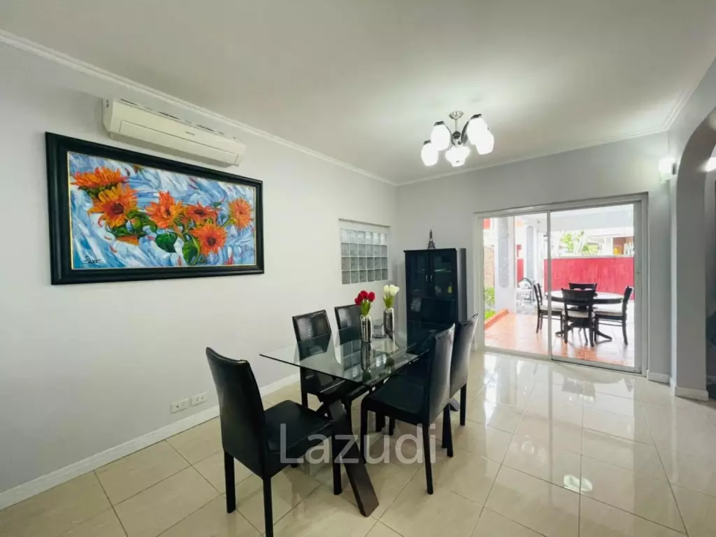 5 Bed Pattaya Pool Villa  for Sale
