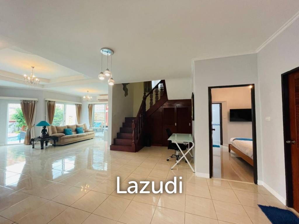 5 Bed Pattaya Pool Villa  for Sale
