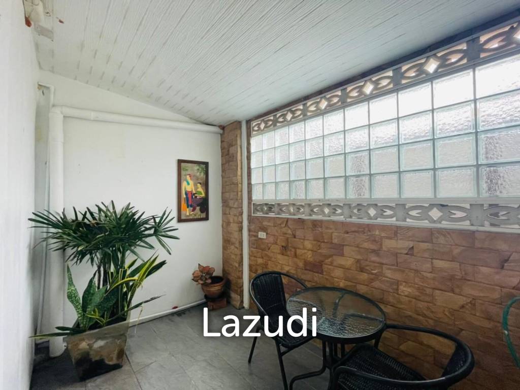 5 Bed Pattaya Pool Villa  for Sale