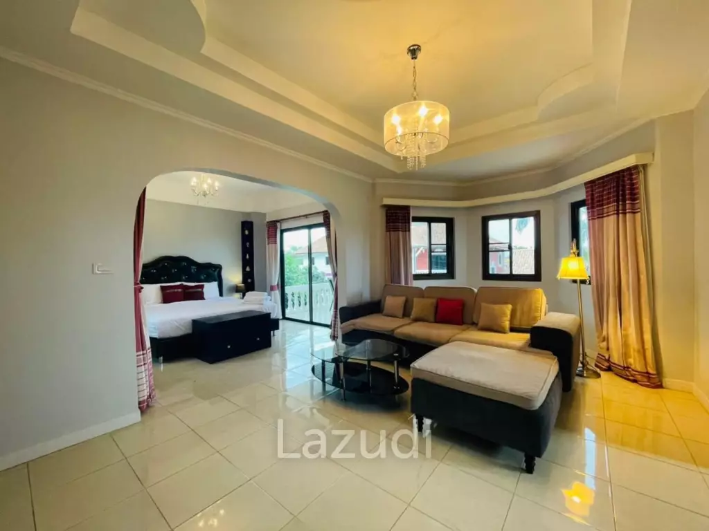 5 Bed Pattaya Pool Villa  for Sale