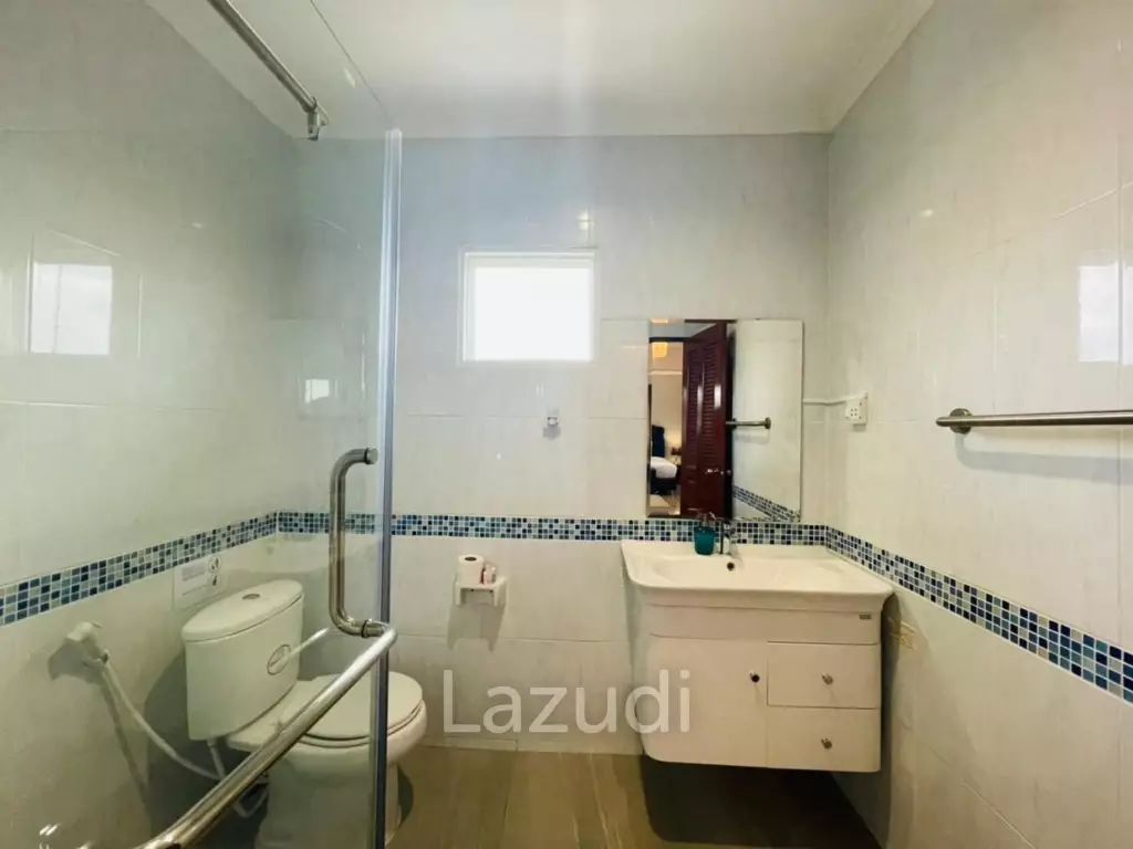 5 Bed Pattaya Pool Villa  for Sale