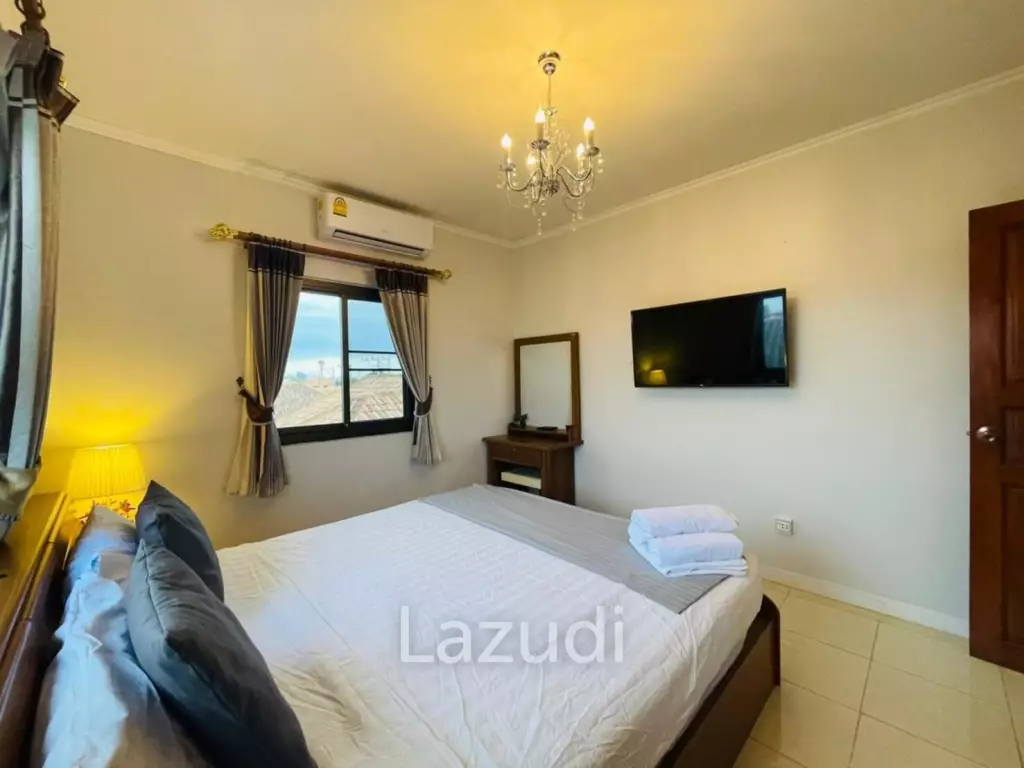 5 Bed Pattaya Pool Villa  for Sale
