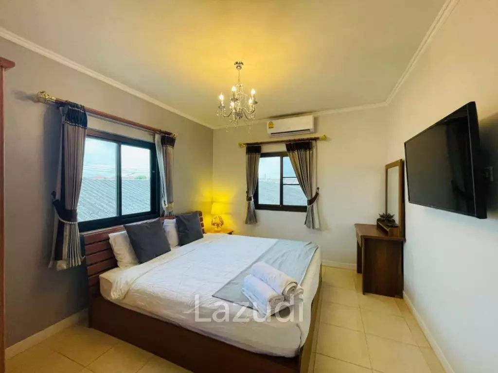 5 Bed Pattaya Pool Villa  for Sale