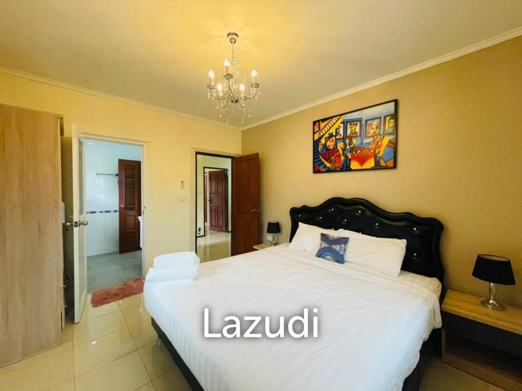 5 Bed Pattaya Pool Villa  for Sale