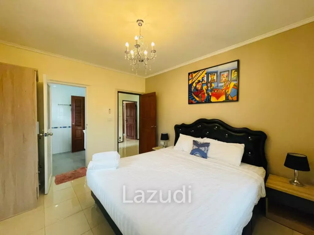 5 Bed Pattaya Pool Villa  for Sale
