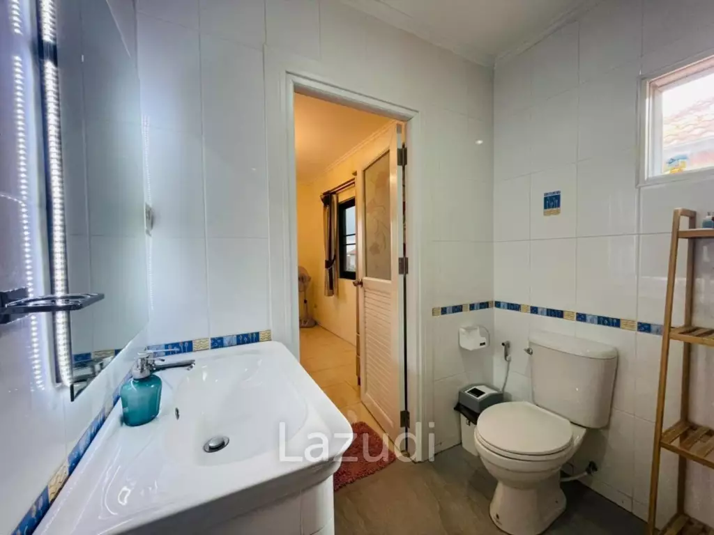 5 Bed Pattaya Pool Villa  for Sale