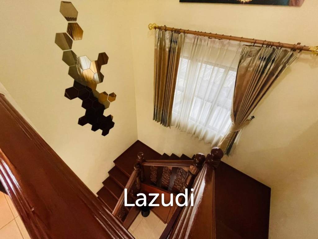 5 Bed Pattaya Pool Villa  for Sale