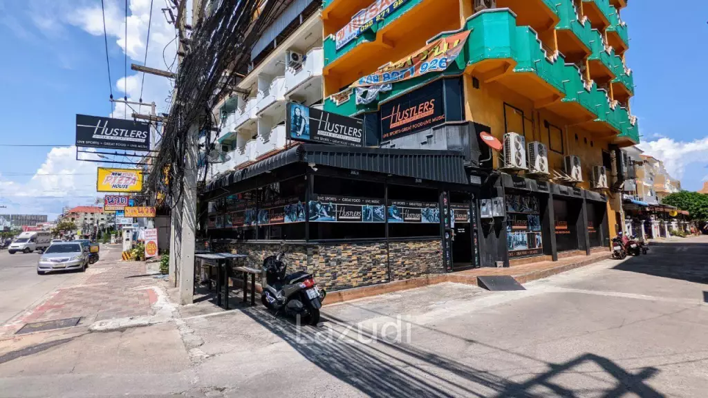 Sports Bar in Central Pattaya for Sale