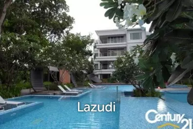 2 Bedrooms Beachfront Condo for Sale in Town