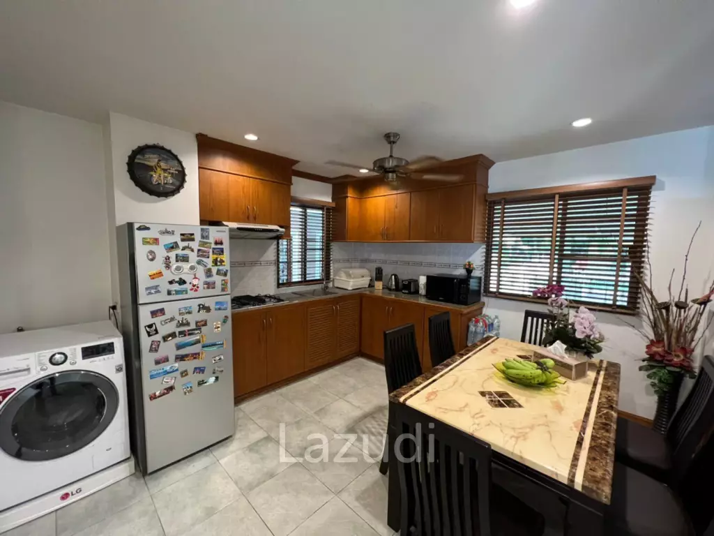 3 Bed 120 SQ.M 2 Storey House in East Pattaya