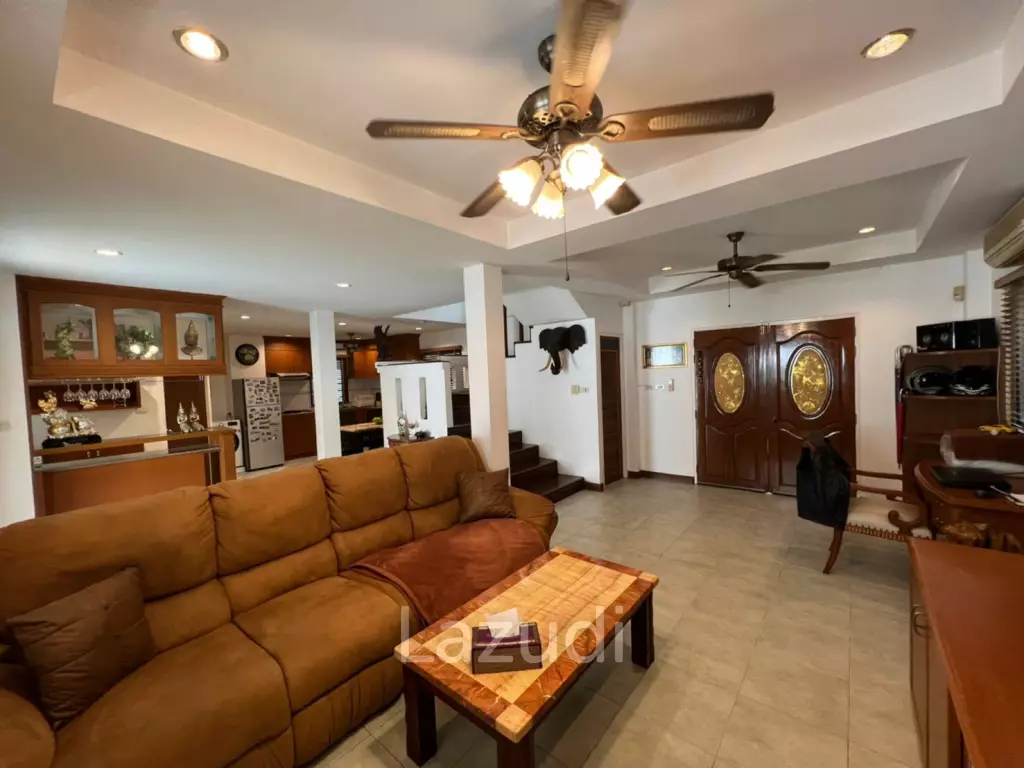 3 Bed 120 SQ.M 2 Storey House in East Pattaya