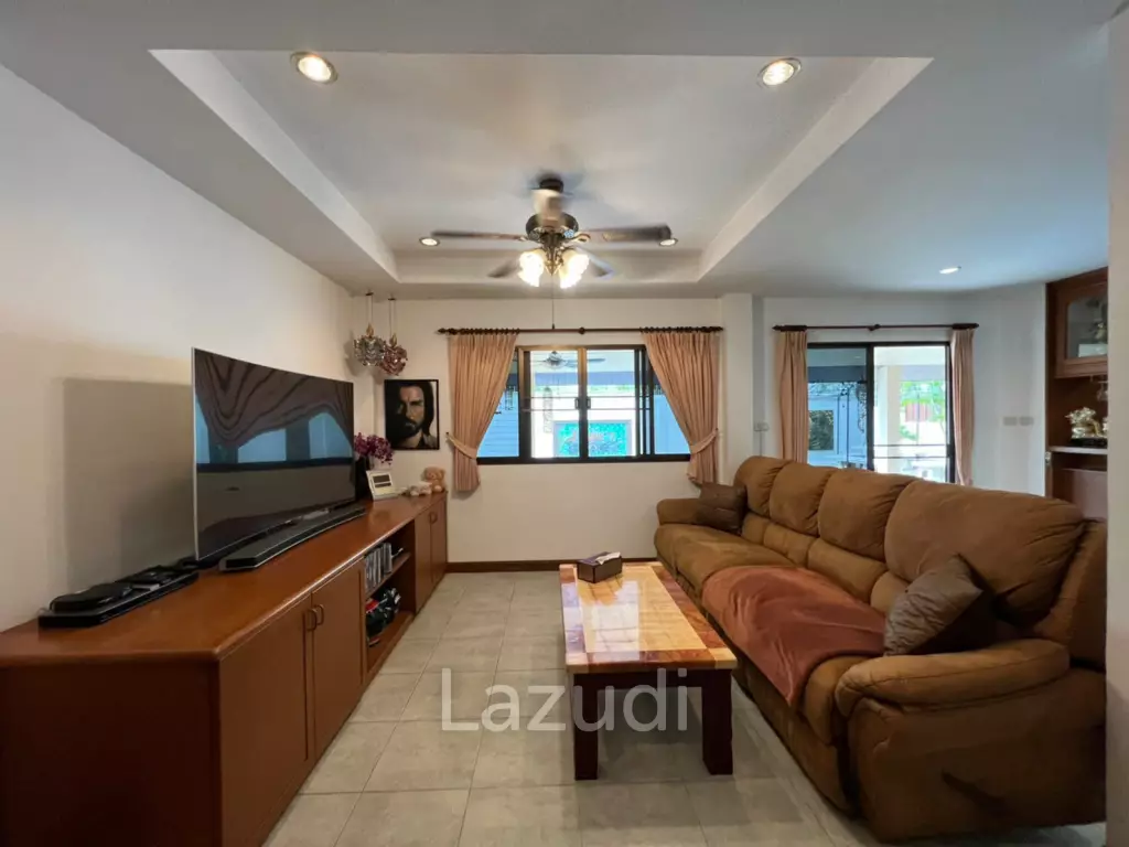 3 Bed 120 SQ.M 2 Storey House in East Pattaya