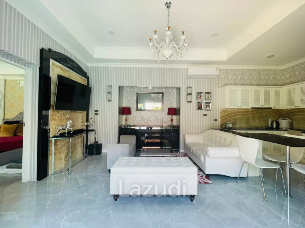 Jomtien Beach Pool Villa for Sale in Pattaya