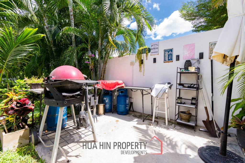 RED MOUNTAIN BOUTIQUE : Great Value 3 Bed Pool Villa
