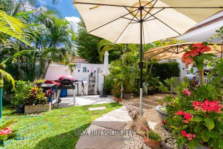 RED MOUNTAIN BOUTIQUE : Great Value 3 Bed Pool Villa