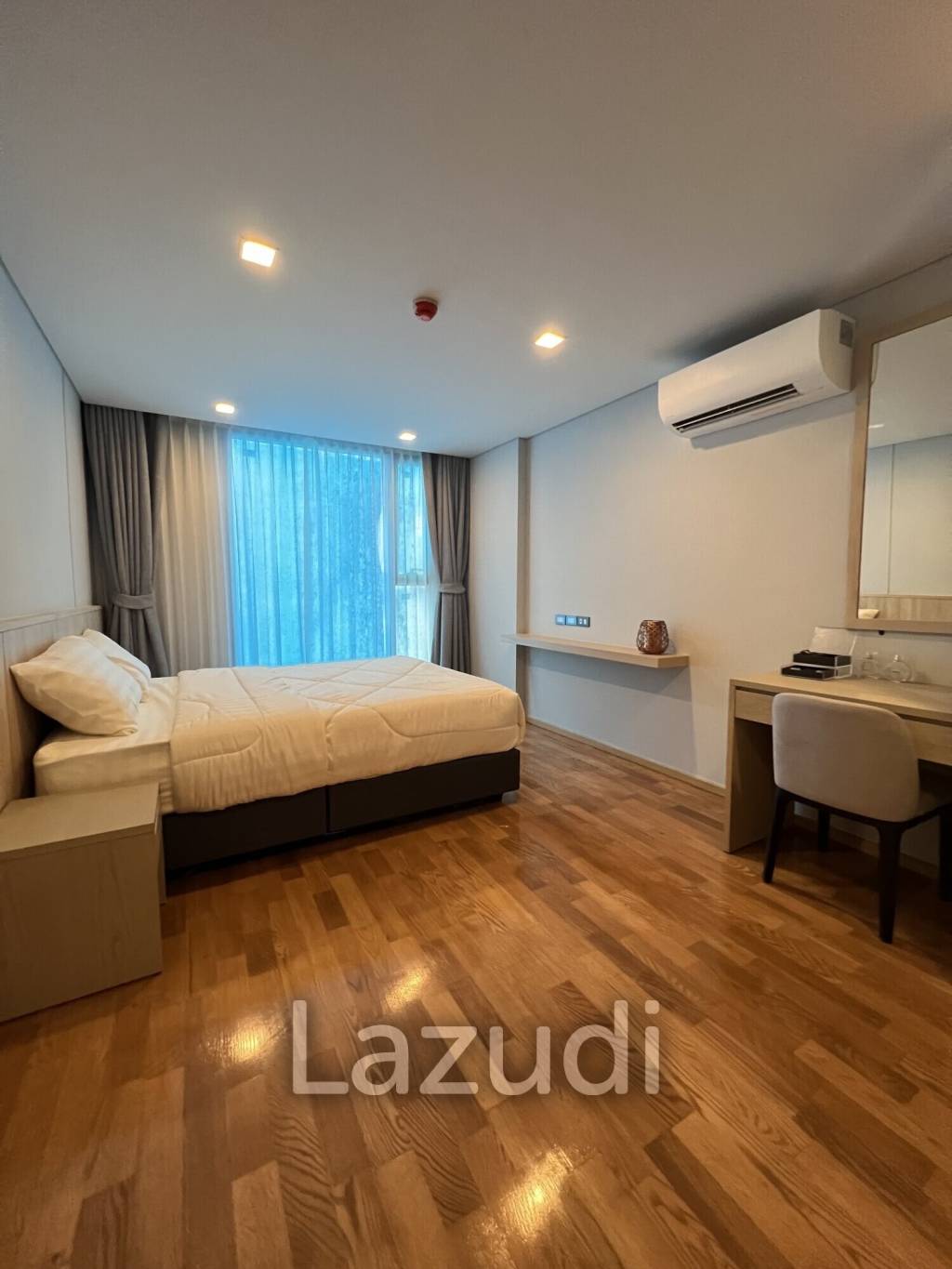 2 Bed 99 SQ.M Piya Apartment Sukhumvit 15