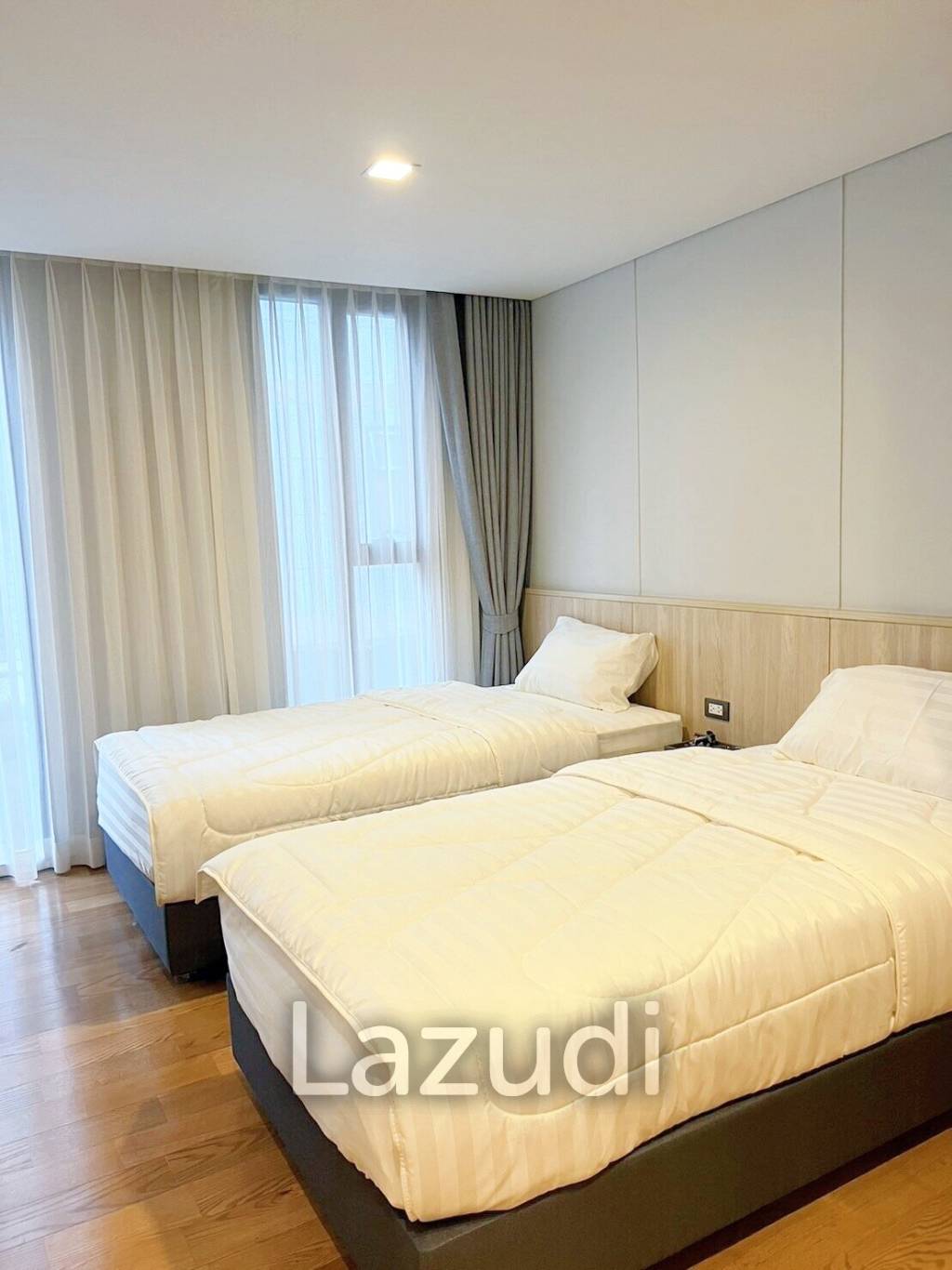 3 Bed 142 SQ.M Piya Apartment Sukhumvit 15