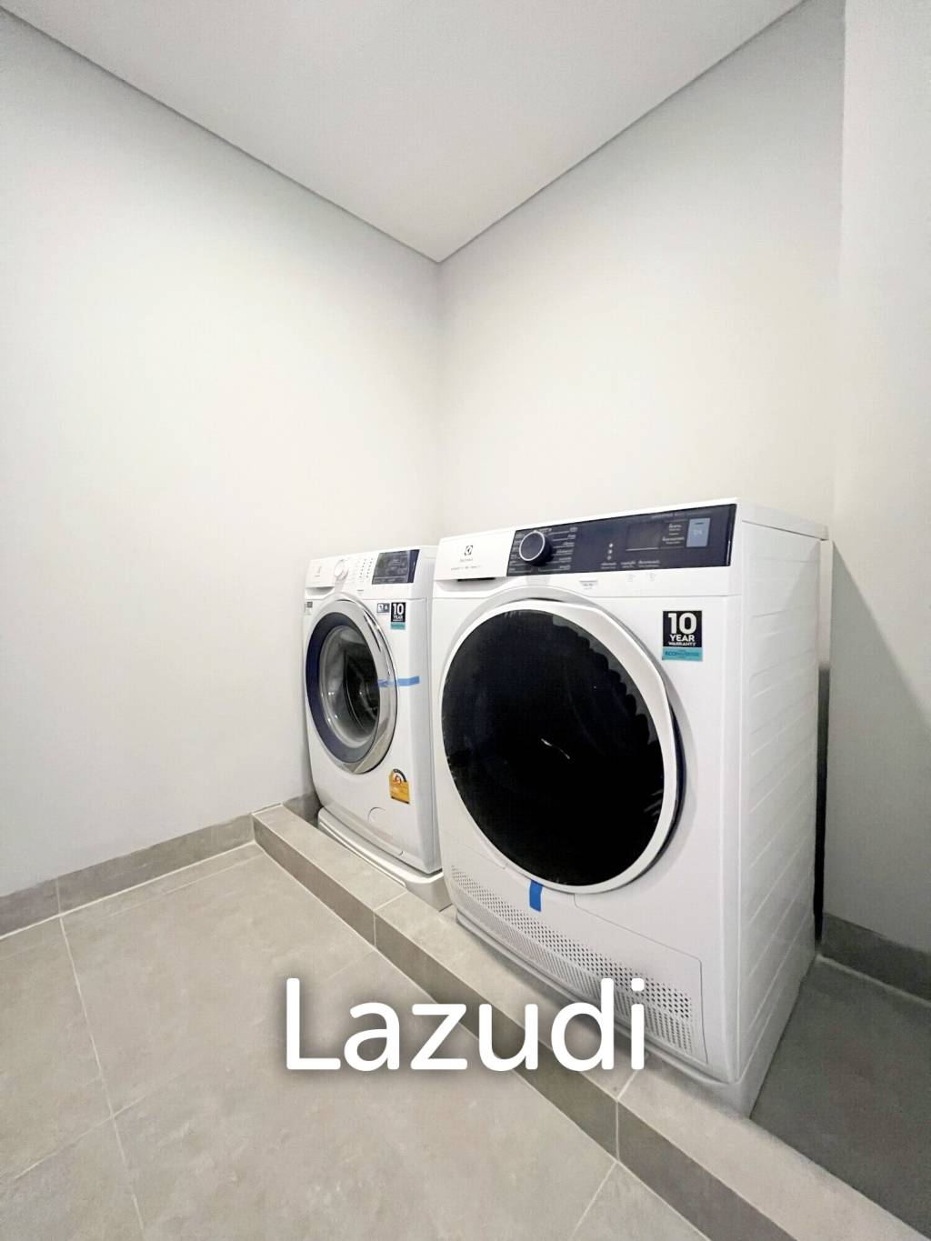 3 Bed 142 SQ.M Piya Apartment Sukhumvit 15