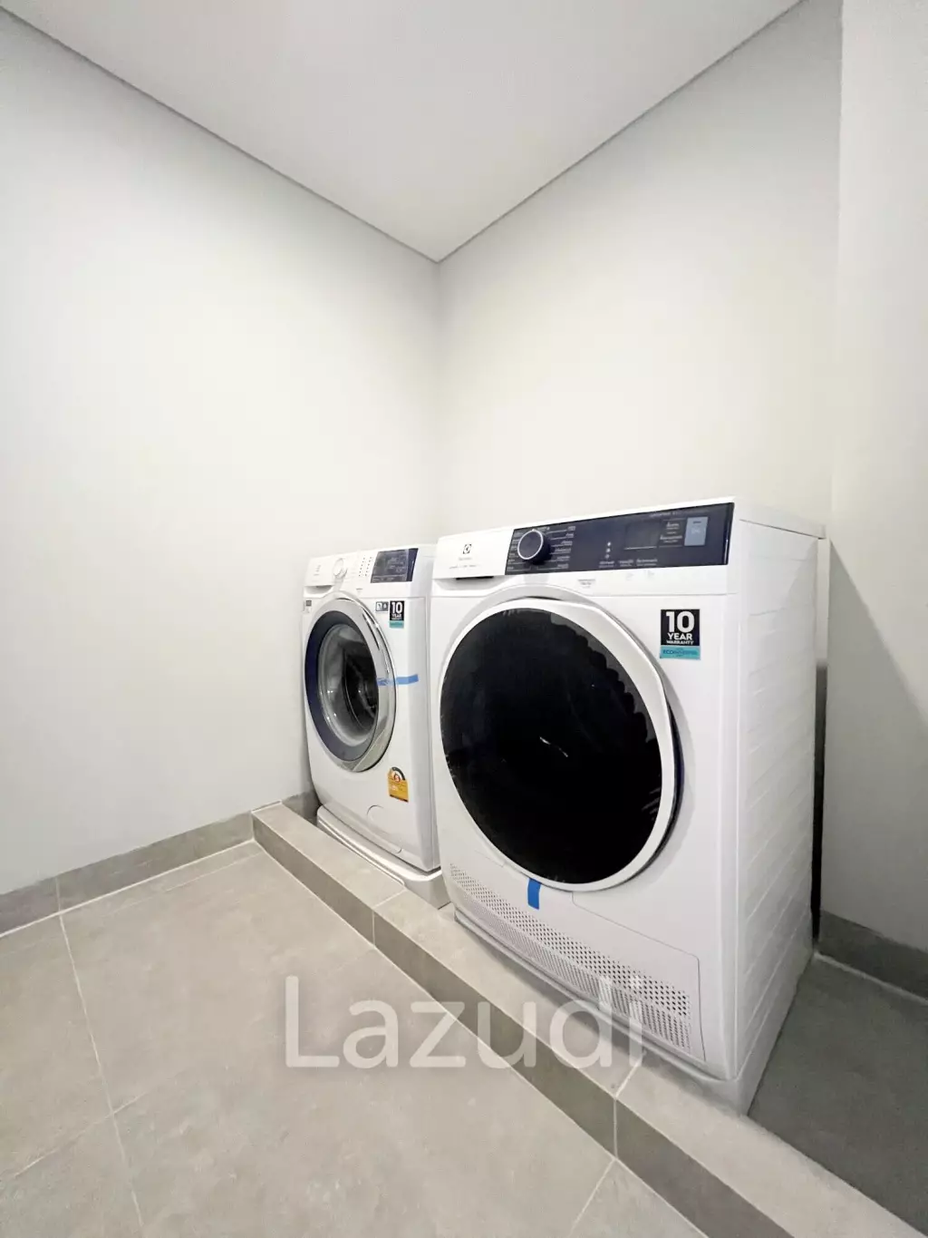 3 Bed 142 SQ.M Piya Apartment Sukhumvit 15