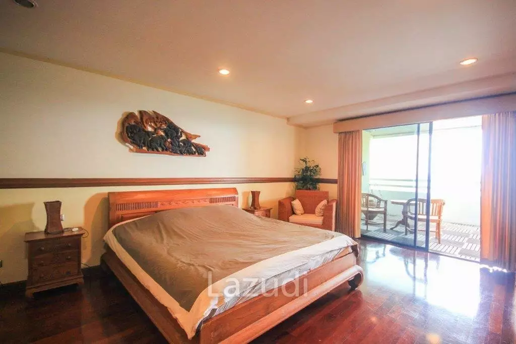 Luxury 2 Bedroom Condo
