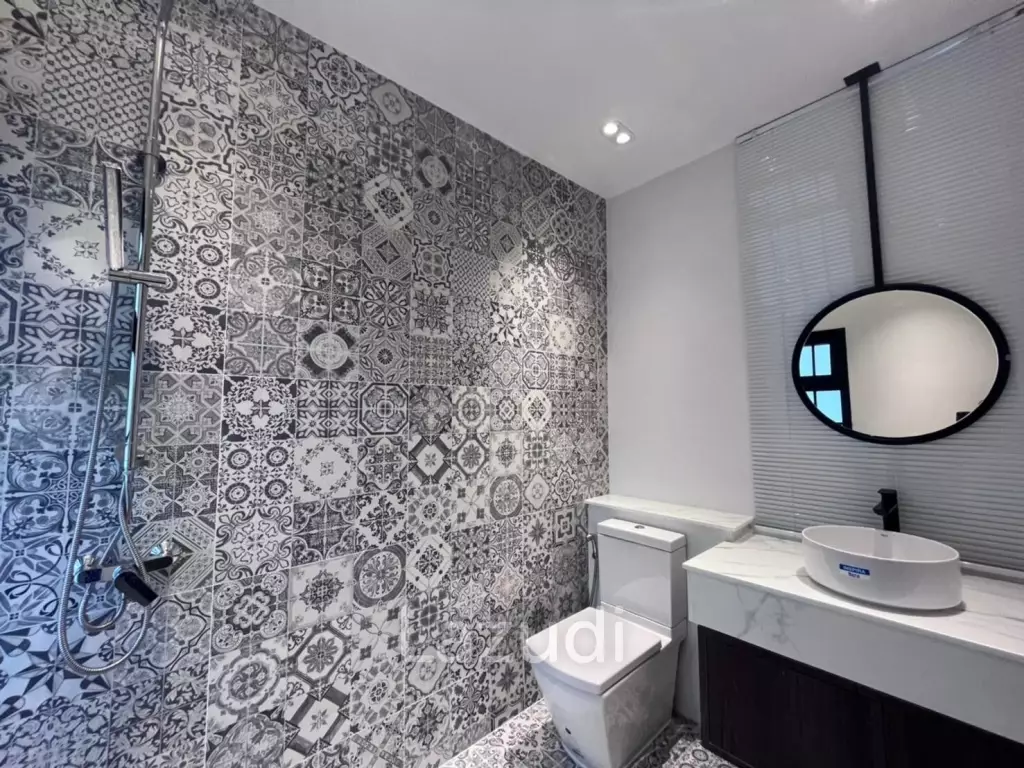 Beautiful 3 Bedrooms House in Pattaya for Sale
