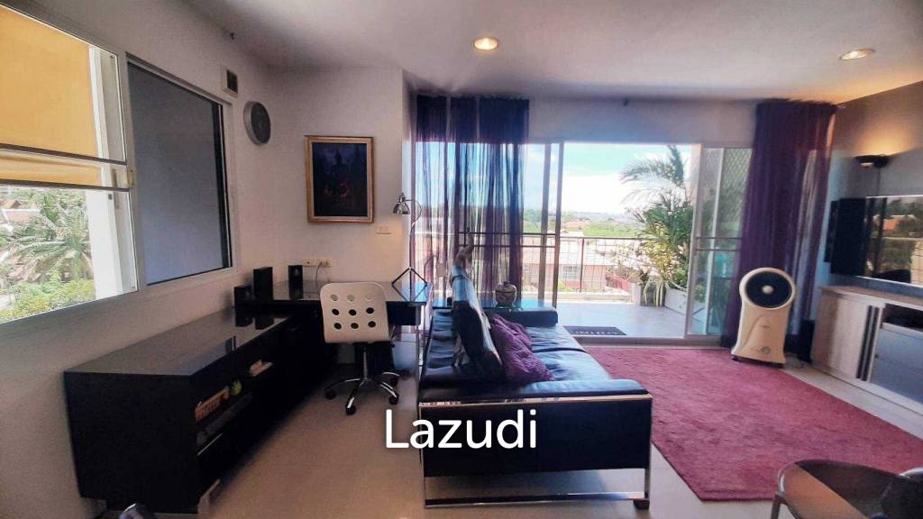 Large Studio for Sale in T.W. Condo Jomtien
