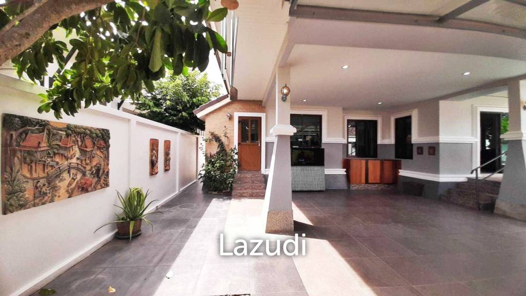 Chaiyapruek Pool House for Sale in Pattaya