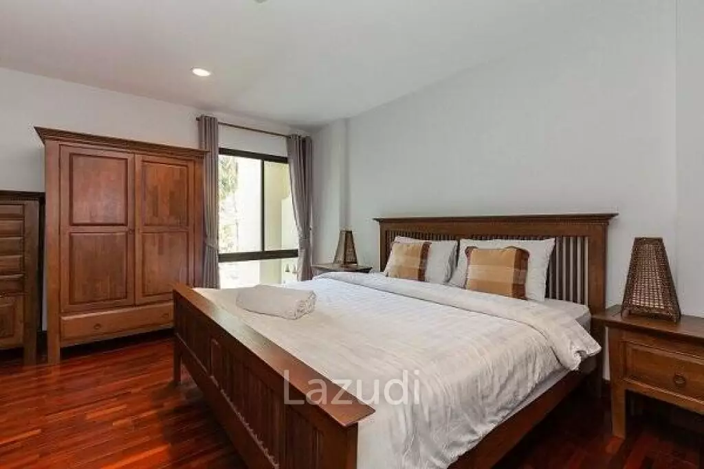 SANTI PURA : Luxury Penthouse Beach Side Condo