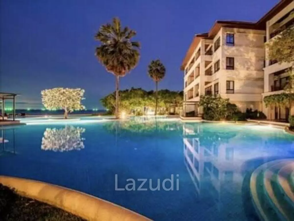 SANTI PURA : Luxury Penthouse Beach Side Condo