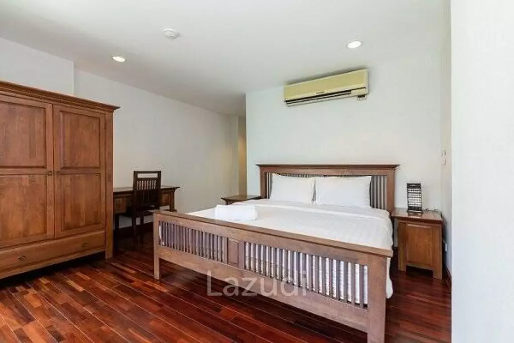 SANTI PURA : Luxury Penthouse Beach Side Condo