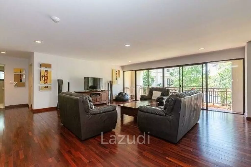SANTI PURA : Luxury Penthouse Beach Side Condo