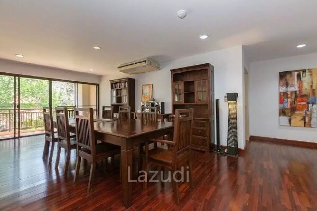 SANTI PURA : Luxury Penthouse Beach Side Condo
