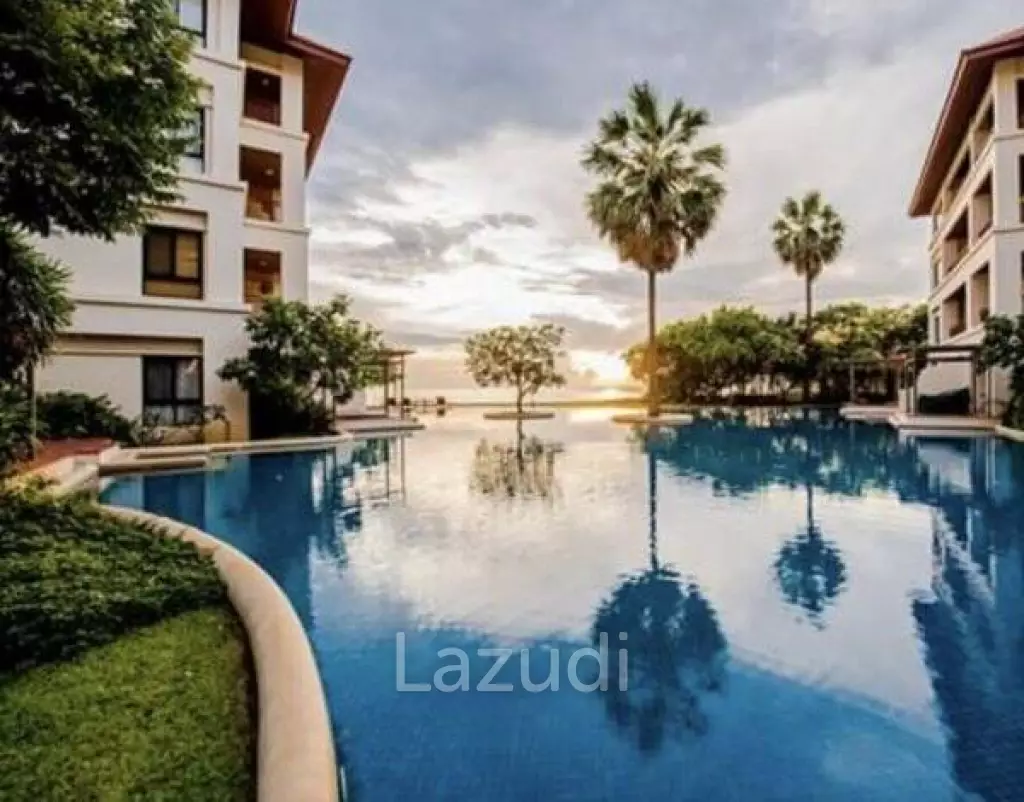 SANTI PURA : Luxury Penthouse Beach Side Condo