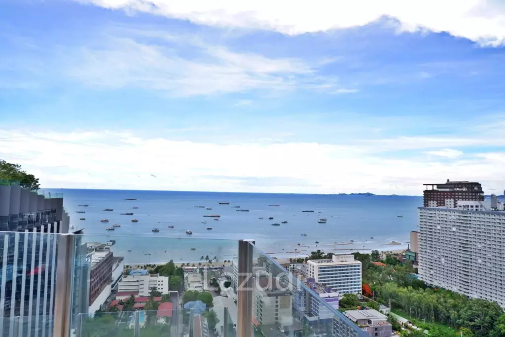 1 Bedroom 1 Bathroom 35 SQ.M. The Base Central Pattaya