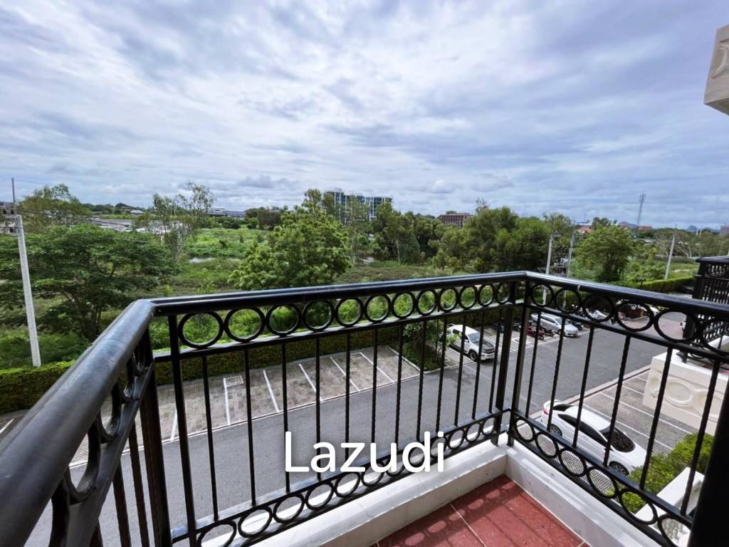 Studio 1 Bathroom 24 SQ.M. The Venetian Signature Condo Resort