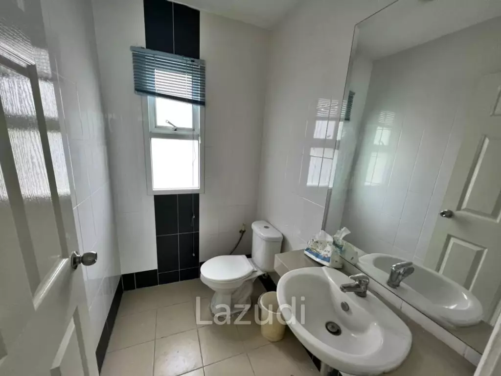 House in East Pattaya with 3 Bedrooms for Sale