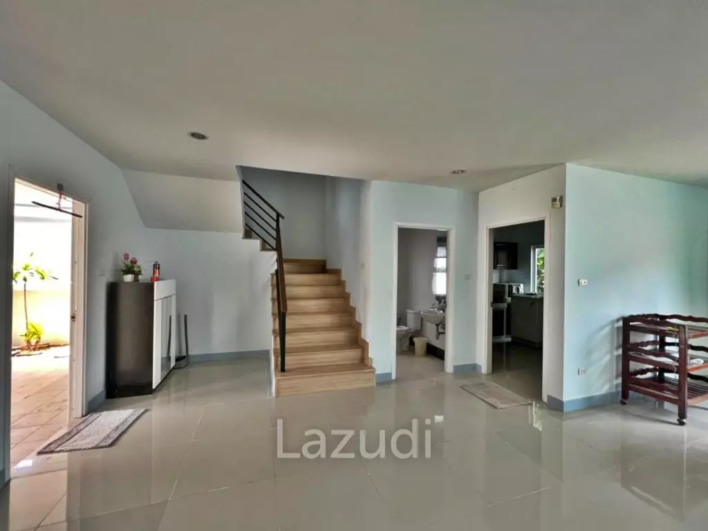 House in East Pattaya with 3 Bedrooms for Sale