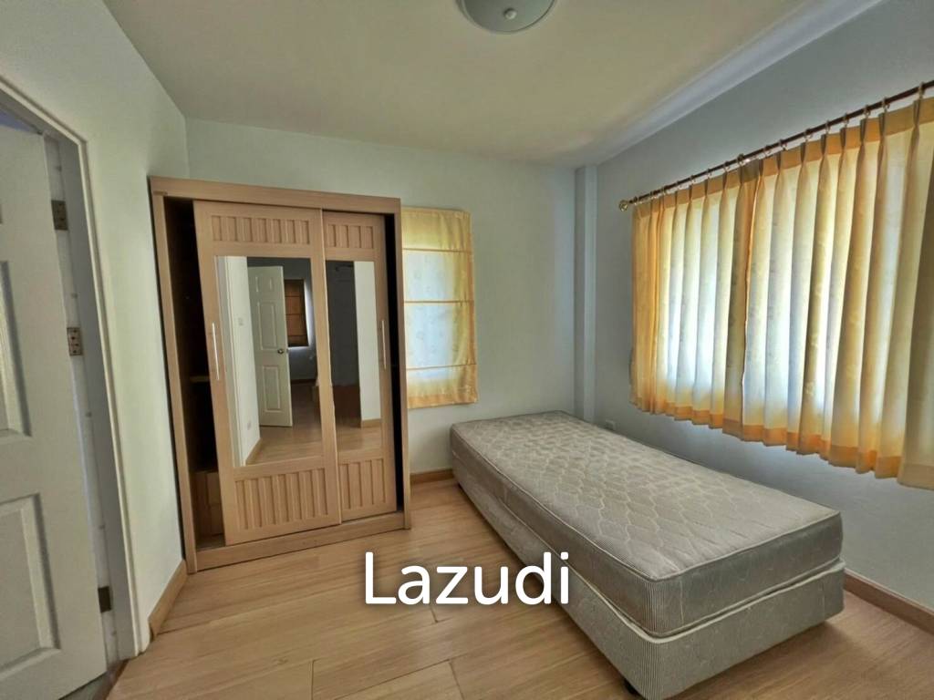 House in East Pattaya with 3 Bedrooms for Sale
